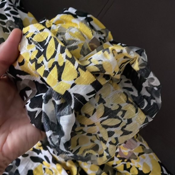 RUBY RD. Yellow, Black & White Design Sheer Button Down Shirt Size 16 - Picture 9 of 9